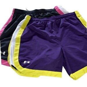 Under Armour Athletic Shorts Women's loose fit Heat Gear 2 pairs Small‎